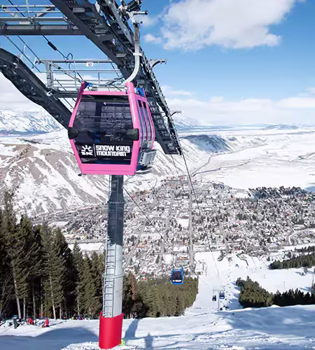 Gondola at Snow King Mountain, Jackson Hole, WY. Enjoy winter skiing with Membru and find local promotions.
